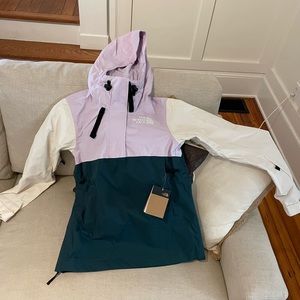 Northface Jacket size small NWT